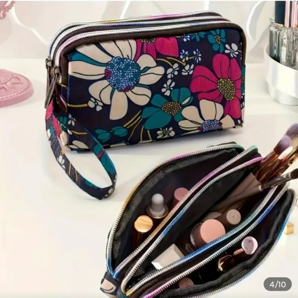 Floral Multi-Functional Wristlet - Picture 4 of 7